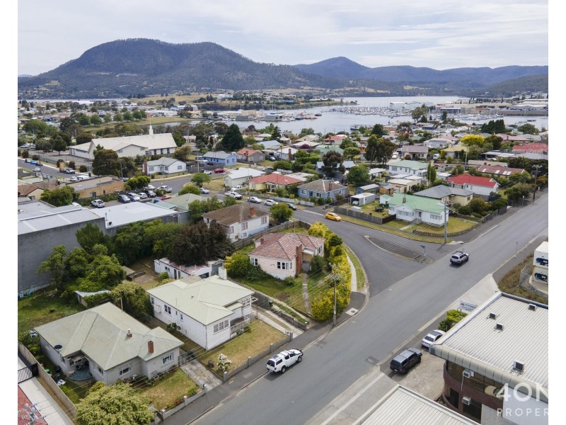 36 Lampton Avenue, Derwent Park TAS 7009