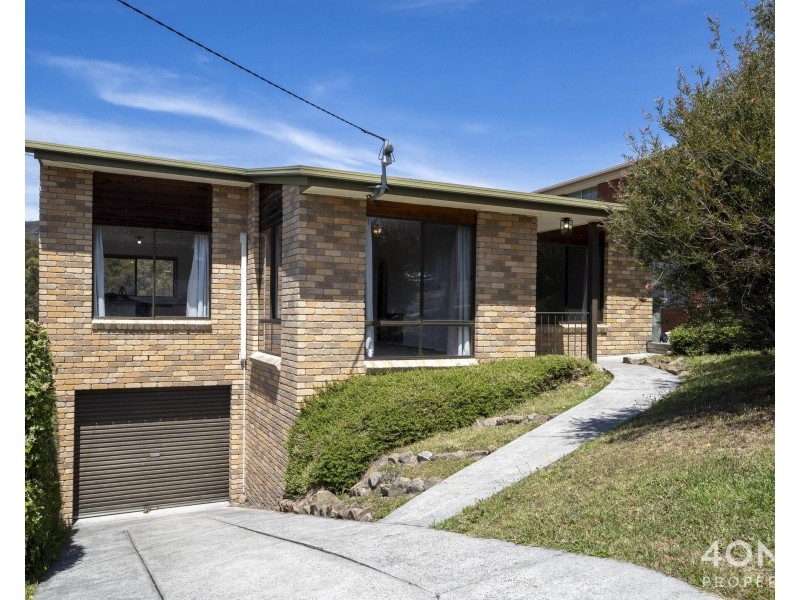 19 Kinarra Crescent, Chigwell TAS 7011