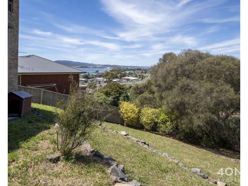 19 Kinarra Crescent, Chigwell TAS 7011