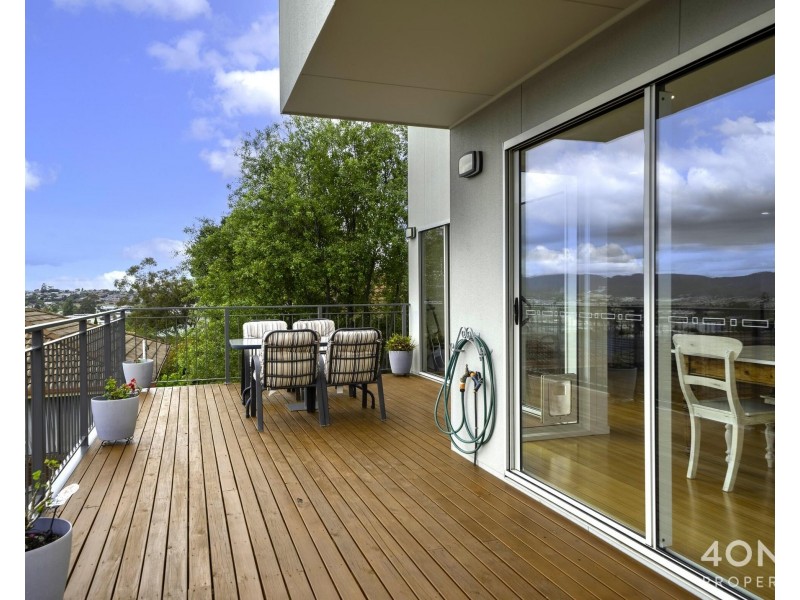 4/7 Beakley Drive, Glenorchy TAS 7010