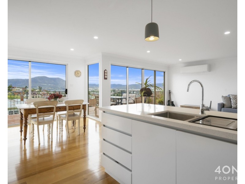 4/7 Beakley Drive, Glenorchy TAS 7010