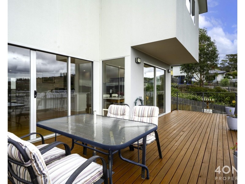 4/7 Beakley Drive, Glenorchy TAS 7010