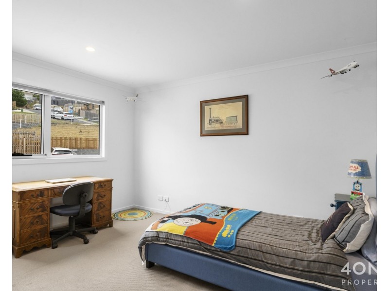 4/7 Beakley Drive, Glenorchy TAS 7010