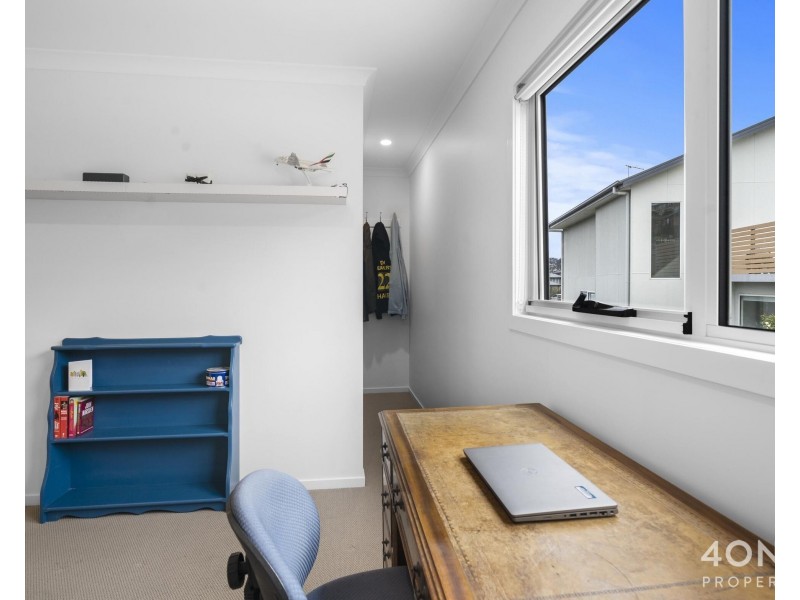 4/7 Beakley Drive, Glenorchy TAS 7010