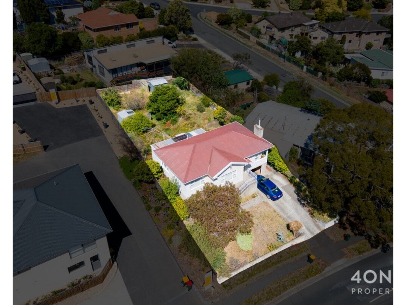 64 Gordons Hill Road, Lindisfarne TAS 7015