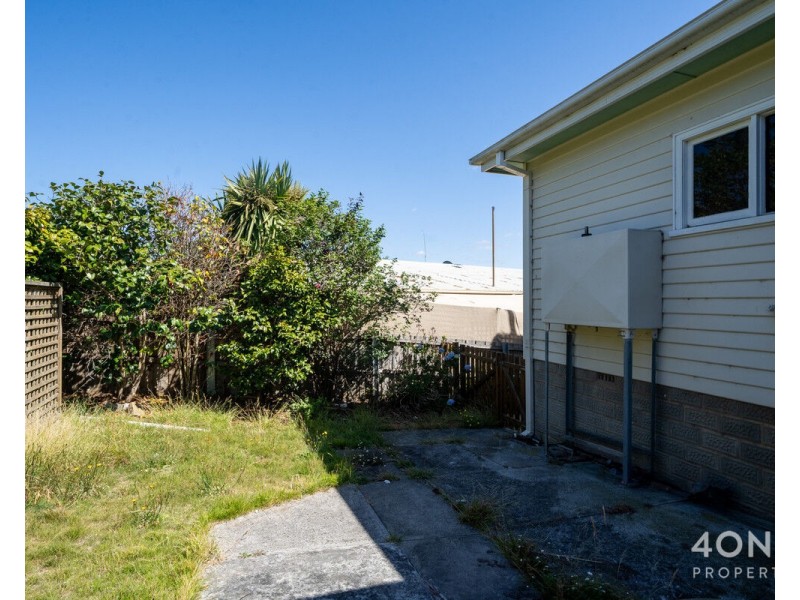 64 Gordons Hill Road, Lindisfarne TAS 7015