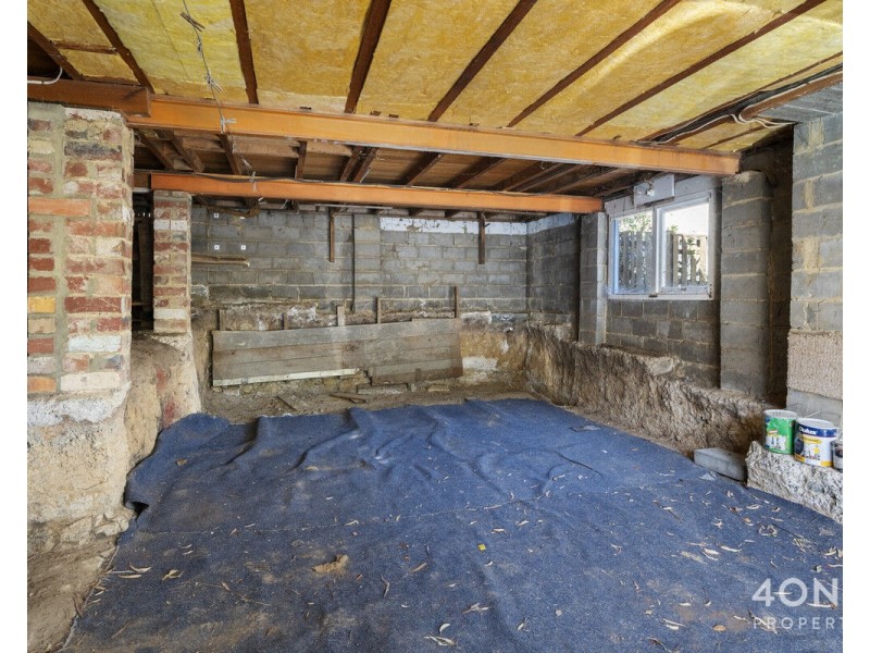 64 Gordons Hill Road, Lindisfarne TAS 7015