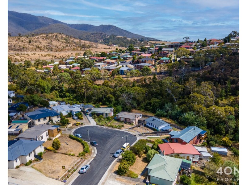 80 Chippendale  Street, Claremont TAS 7011