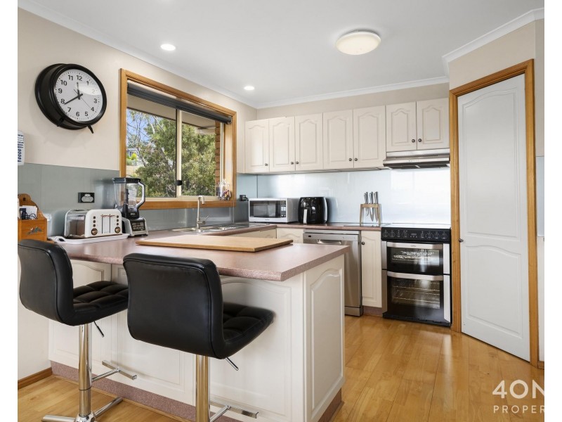 24 Vermont Court, Berriedale TAS 7011