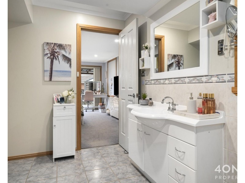 24 Vermont Court, Berriedale TAS 7011