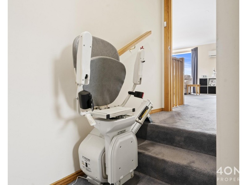 24 Vermont Court, Berriedale TAS 7011