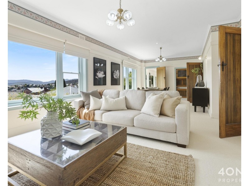 1 Honora Avenue, Lenah Valley TAS 7008