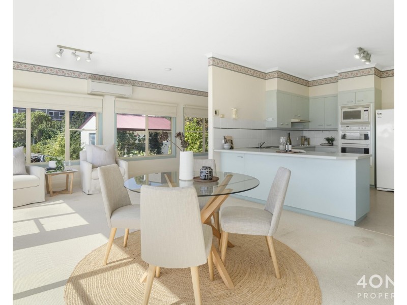 1 Honora Avenue, Lenah Valley TAS 7008