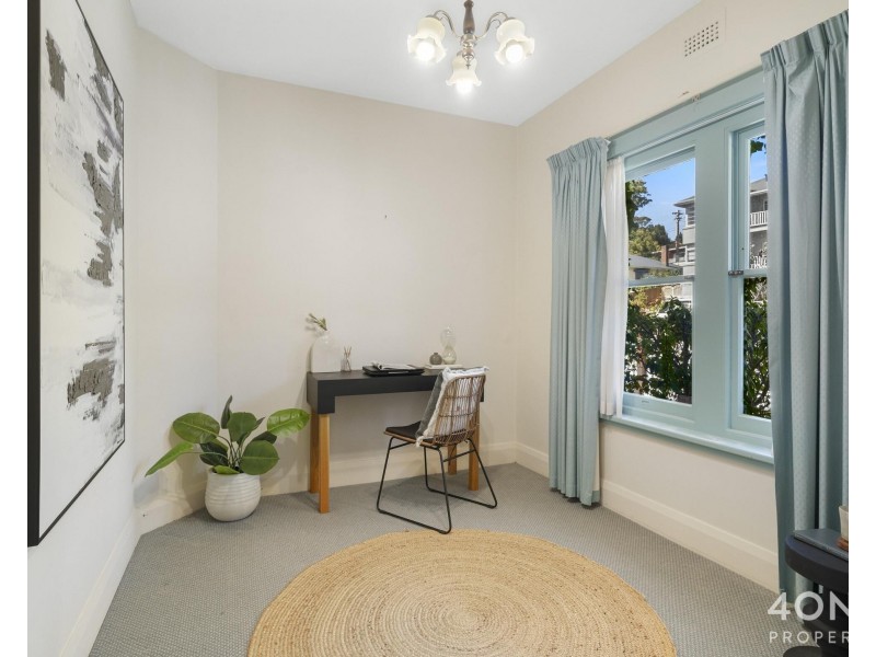 1 Honora Avenue, Lenah Valley TAS 7008
