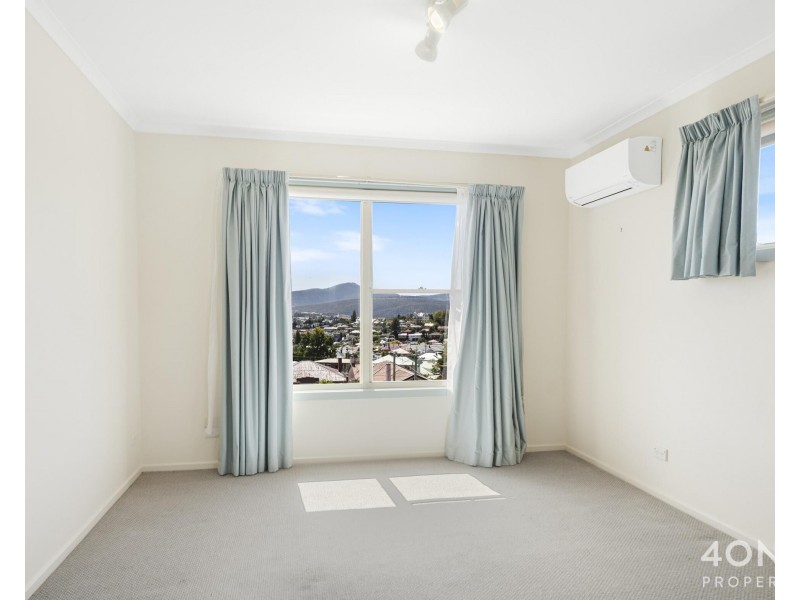 1 Honora Avenue, Lenah Valley TAS 7008
