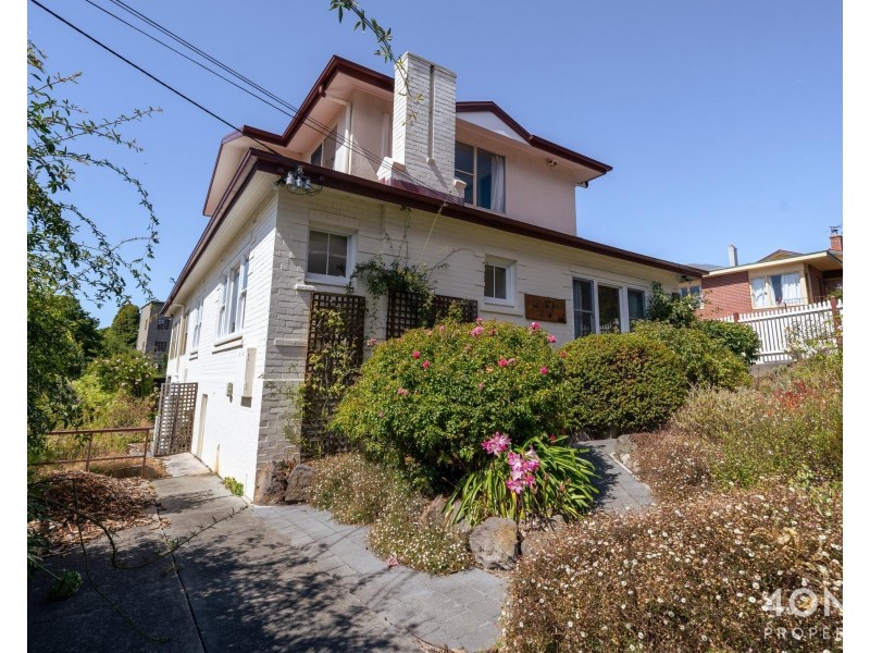 1 Honora Avenue, Lenah Valley TAS 7008