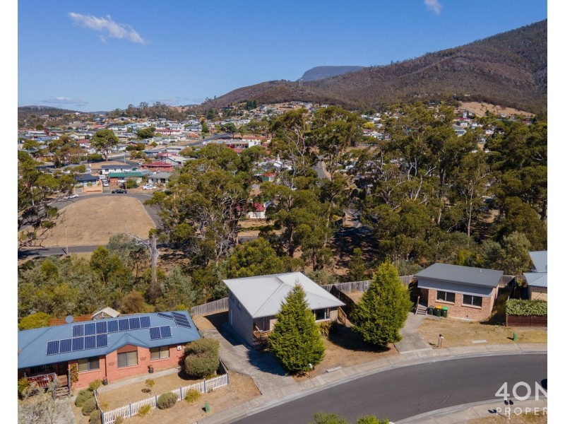 5 Coach Road, Chigwell TAS 7011