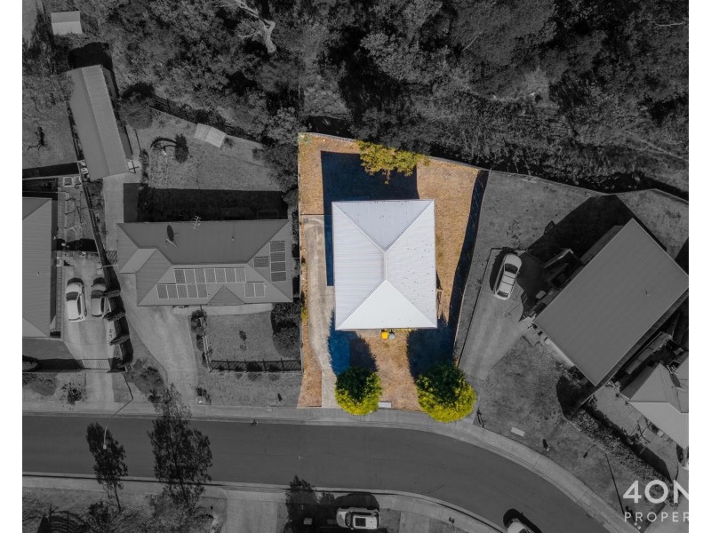 5 Coach Road, Chigwell TAS 7011