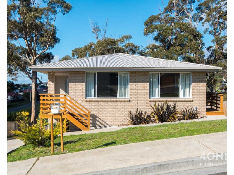 5 Coach Road, Chigwell TAS 7011