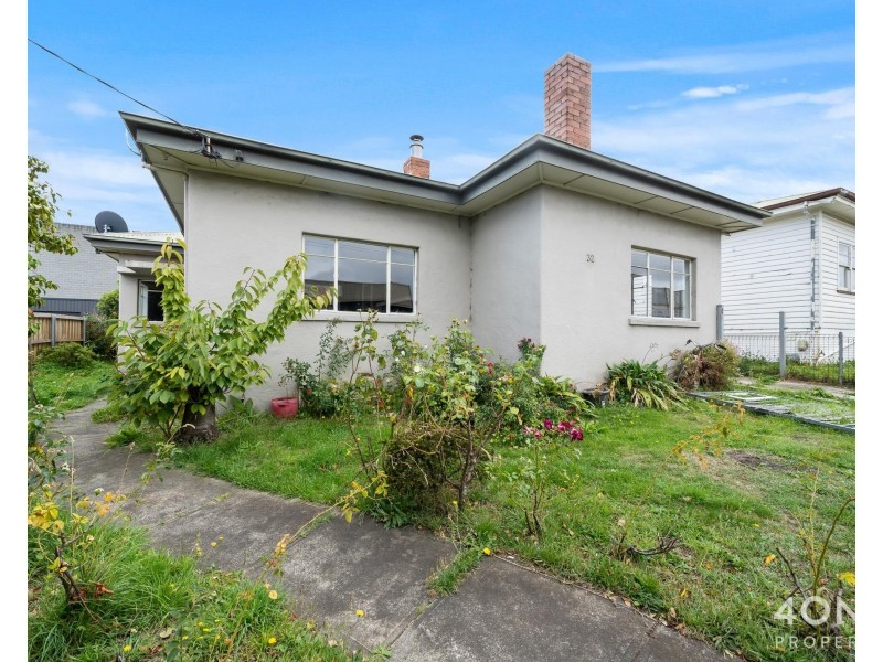 32 Lampton Avenue, Derwent Park TAS 7009
