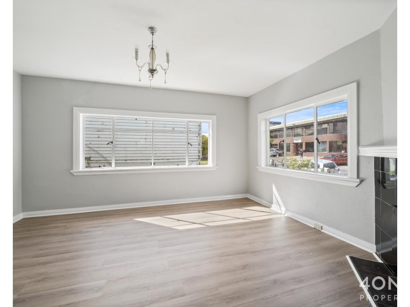 32 Lampton Avenue, Derwent Park TAS 7009