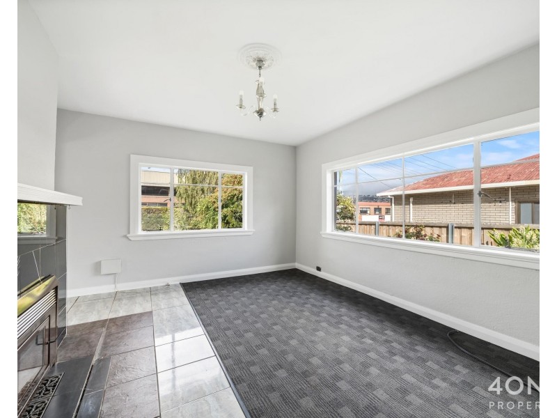 32 Lampton Avenue, Derwent Park TAS 7009