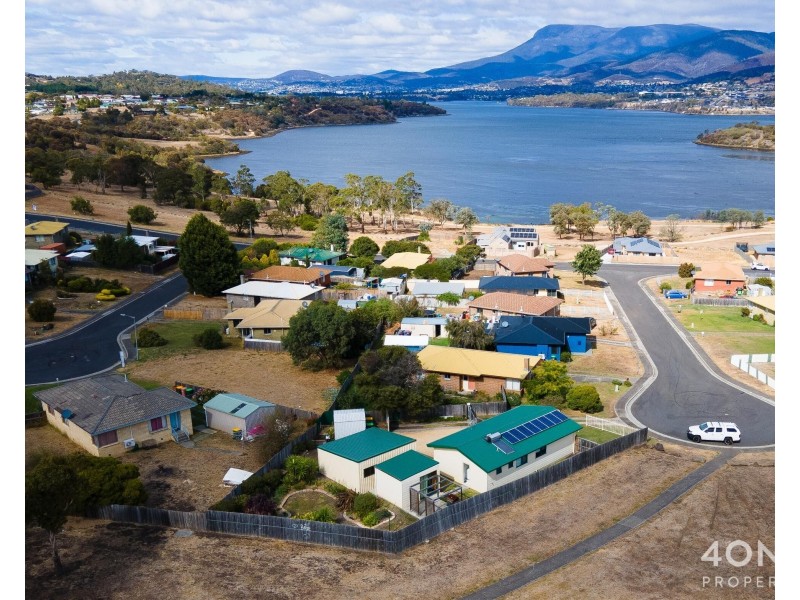 6 Crosby Place, Herdsmans Cove TAS 7030
