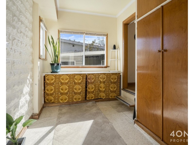 22 Brushy Creek Road, Lenah Valley TAS 7008