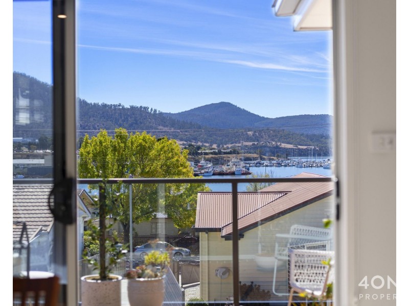 2/78 Gepp Parade, Derwent Park TAS 7009