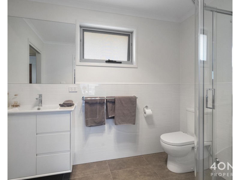 2/78 Gepp Parade, Derwent Park TAS 7009