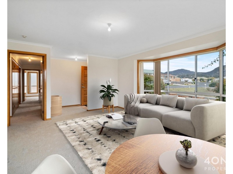27 Fouche Avenue, Old Beach TAS 7017