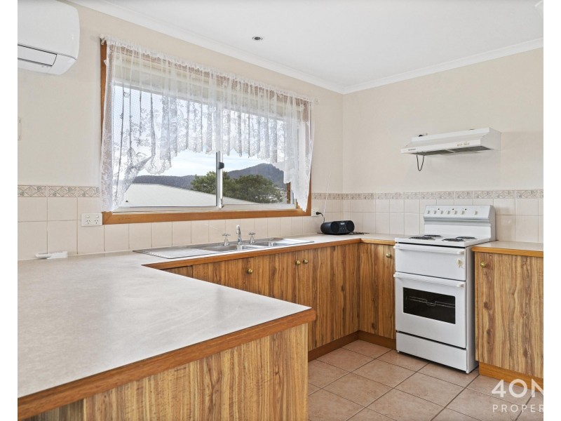 27 Fouche Avenue, Old Beach TAS 7017