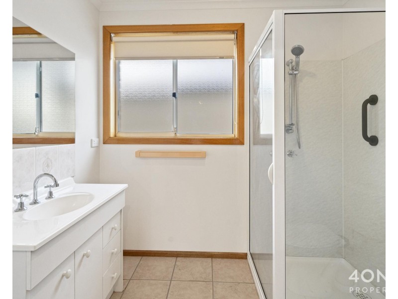 27 Fouche Avenue, Old Beach TAS 7017