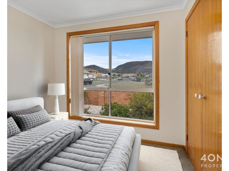 27 Fouche Avenue, Old Beach TAS 7017