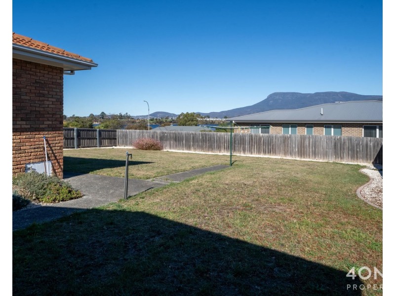 27 Fouche Avenue, Old Beach TAS 7017