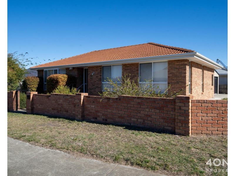 27 Fouche Avenue, Old Beach TAS 7017