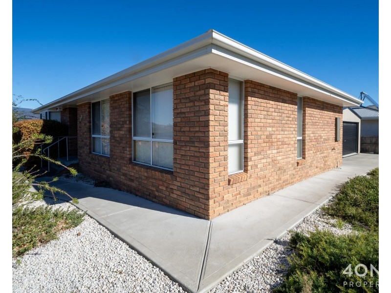 27 Fouche Avenue, Old Beach TAS 7017