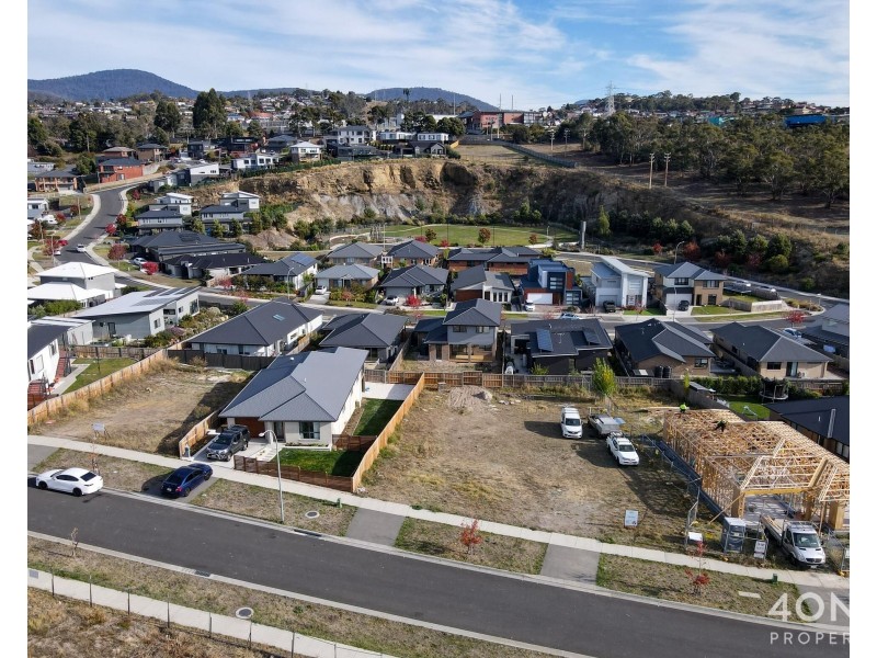 14 Tabart Street, New Town TAS 7008