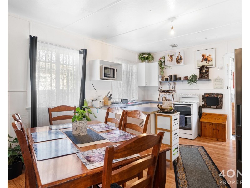 18 Laguna Place, Derwent Park TAS 7009