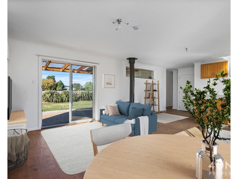 18 Tenth Avenue, Dodges Ferry TAS 7173