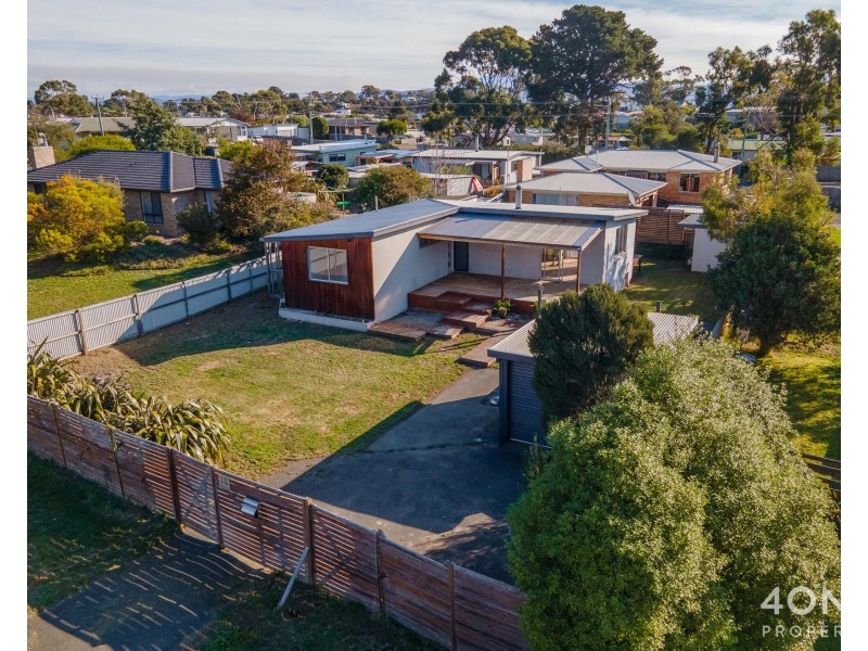 18 Tenth Avenue, Dodges Ferry TAS 7173