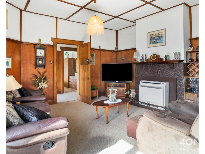 1 Riverview Parade, Rosetta TAS 7010