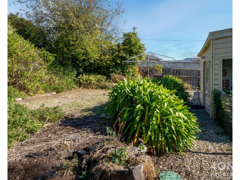 1 Riverview Parade, Rosetta TAS 7010