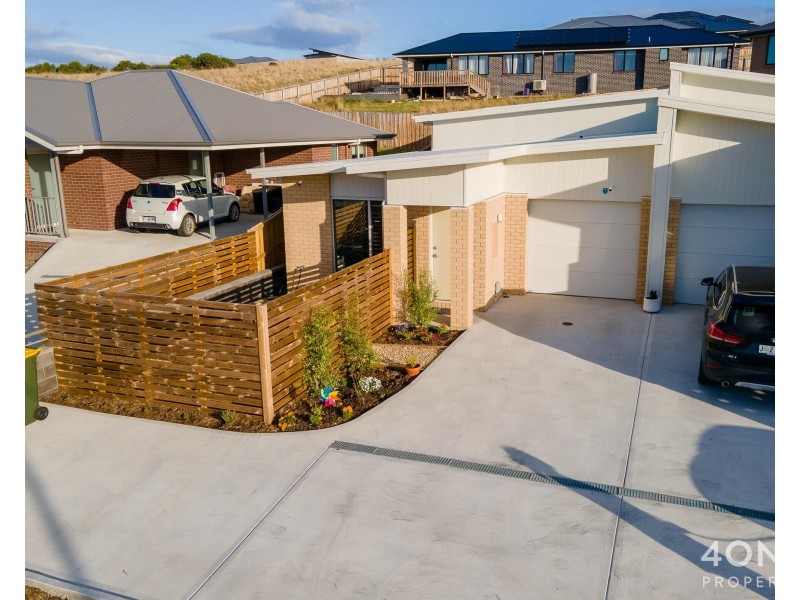 1/35 Ploughman Road, Howrah TAS 7018