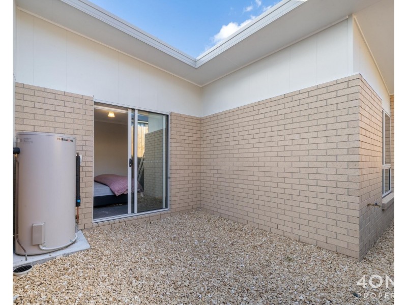1/35 Ploughman Road, Howrah TAS 7018