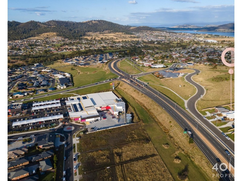 1/35 Ploughman Road, Howrah TAS 7018