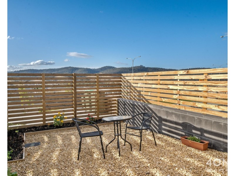 1/35 Ploughman Road, Howrah TAS 7018