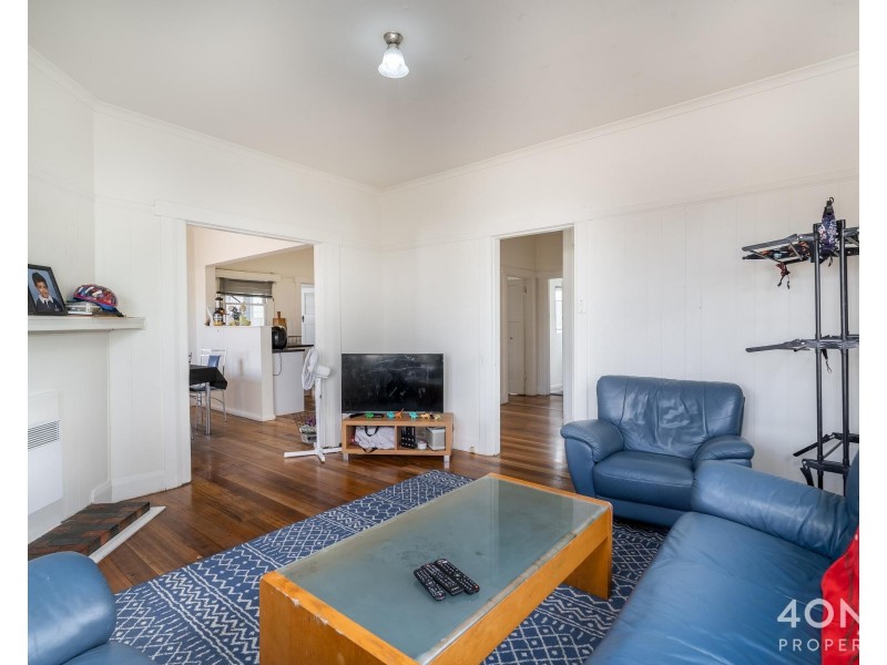 2 Elmsleigh Road, Derwent Park TAS 7009