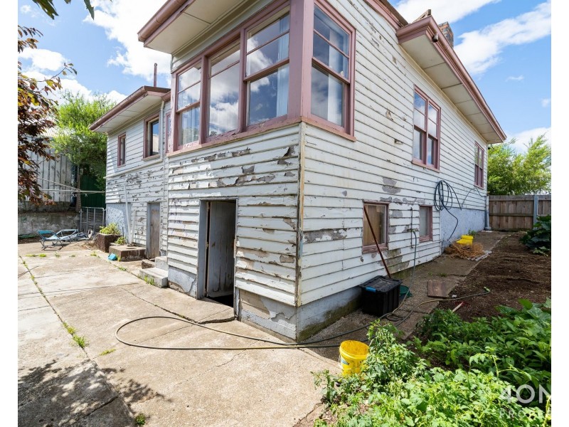 2 Elmsleigh Road, Derwent Park TAS 7009