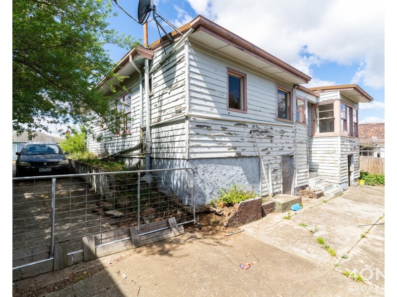 2 Elmsleigh Road, Derwent Park TAS 7009